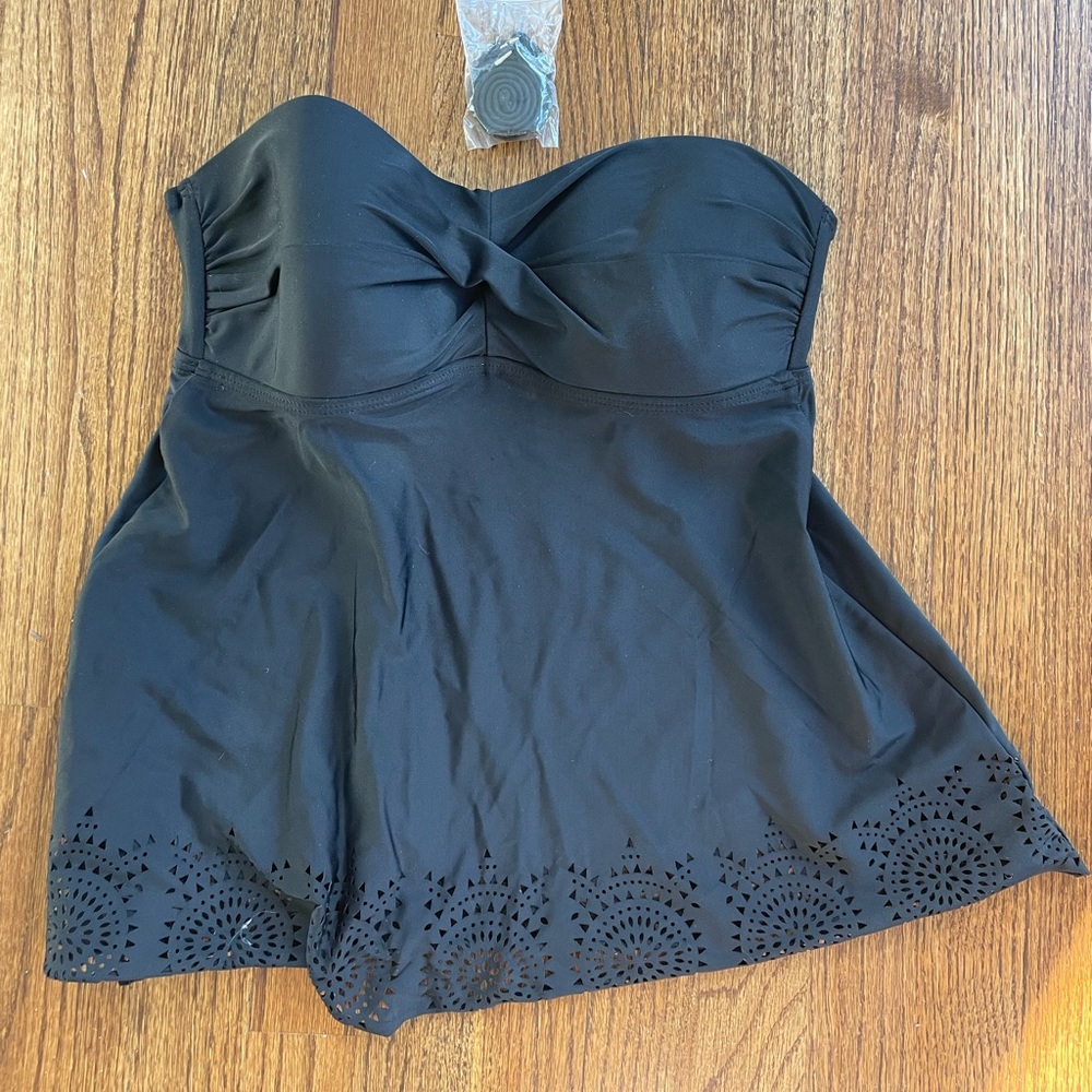 Womens lasercut tankini swim top Black Merona size M excellent used condition
